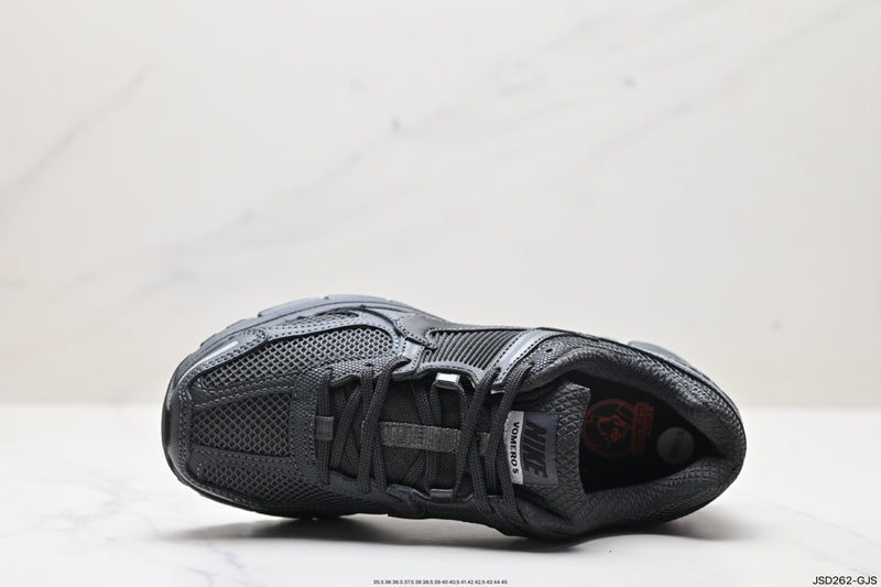 Nike Zoom Vomero 5 "Triple Black"