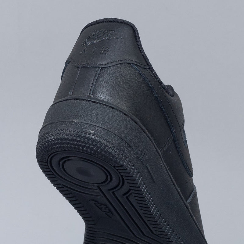 Nike Air Force 1 ’07 All Black