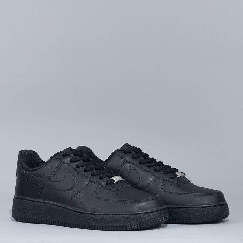 Nike Air Force 1 ’07 All Black