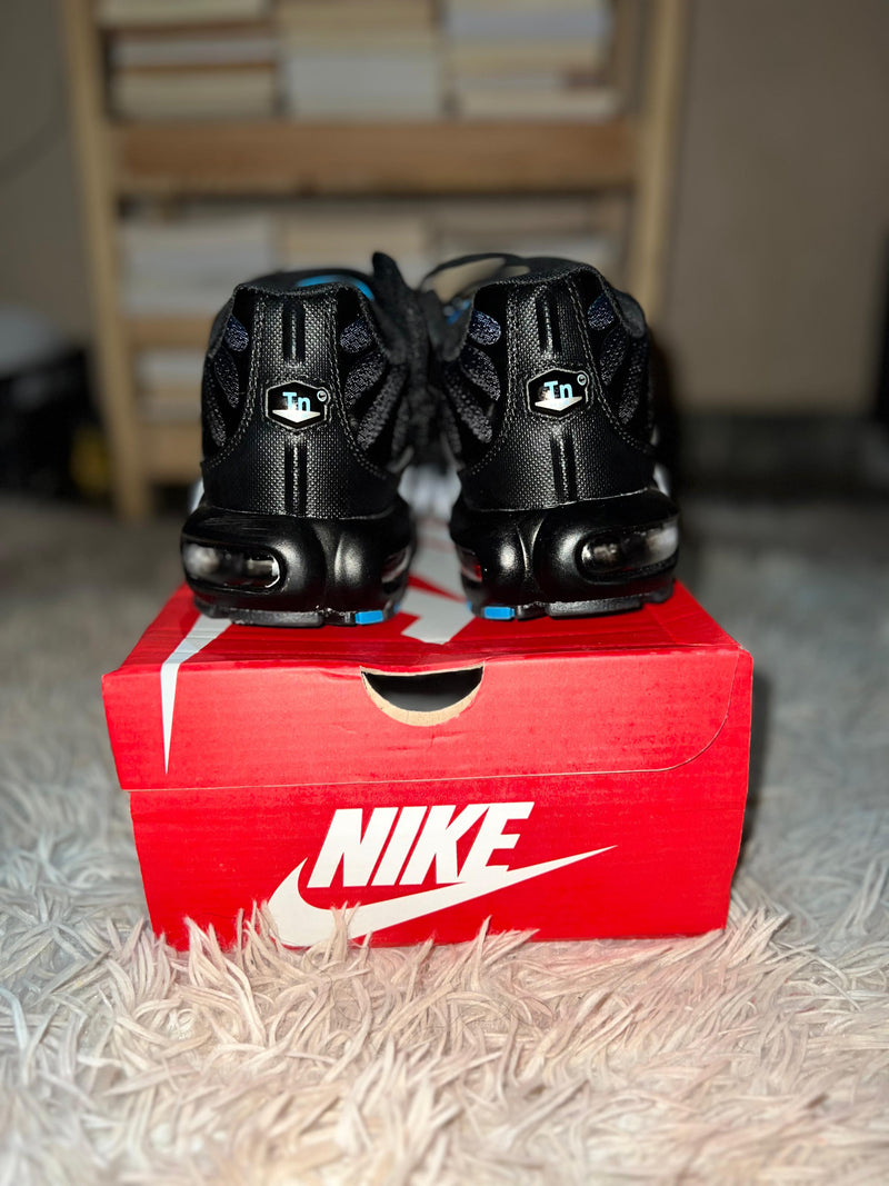 Nike Air Max Plus "Aquarius Black"