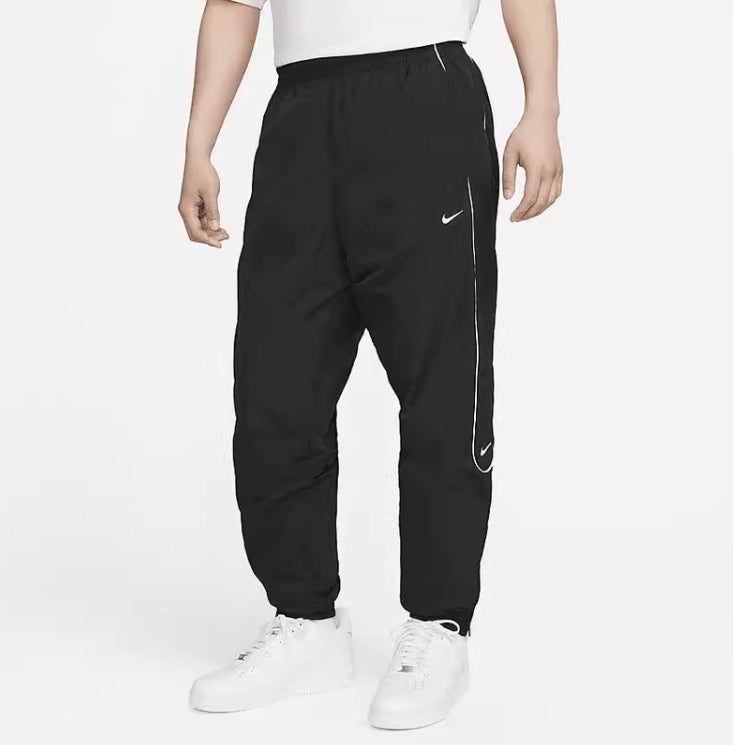 Conjunto Nike Sportwear Solo Swoosh